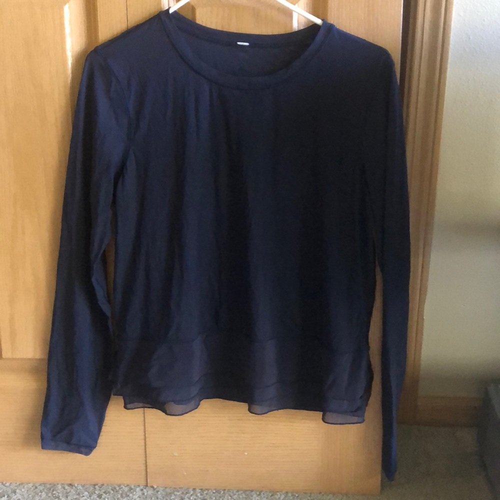 Lululemon top
